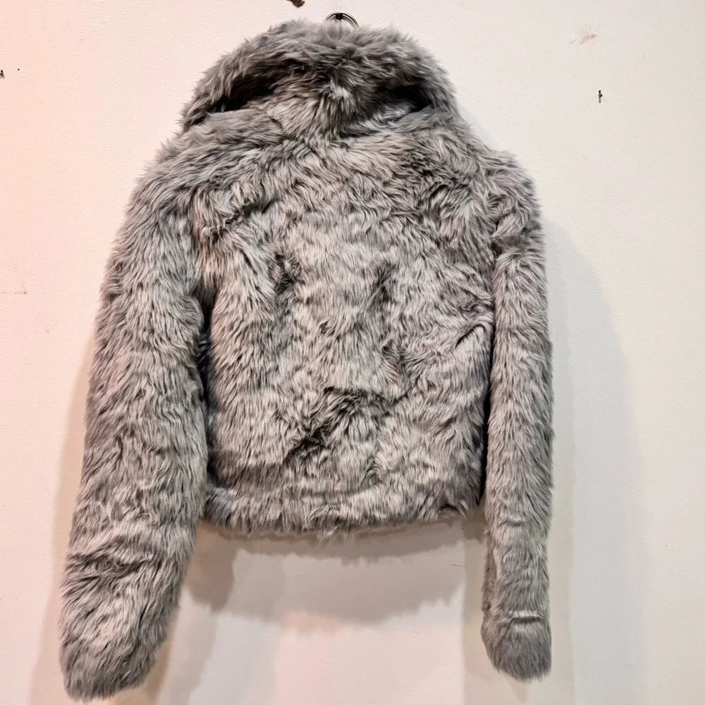 Abercombie & Fitch Faux Fur Zip Up Classic Coat Jacket Women’s Size XS NEW